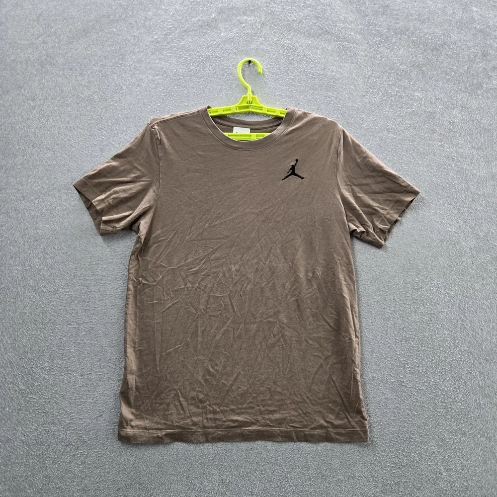 Jordan Men Shirt L‎ Brown Embroidered Jumpman Logo Short Sleeve
